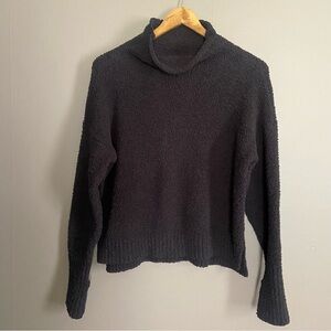 UGG Fleece Turtleneck Sweater Size Small
